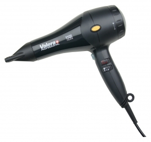 Valera 1800w hairdryer with fitted plug in black